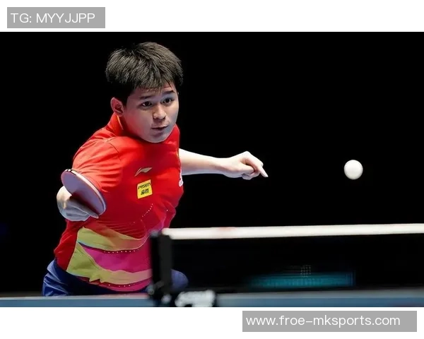 林诗栋共享儿时相片,国家队队友都跑来互动,谈论区太好笑